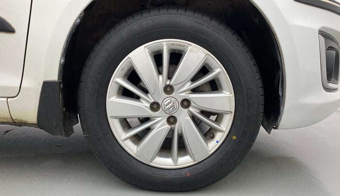 2014 Maruti Swift ZXI D, Petrol, Manual, 82,122 km, Right Front Wheel