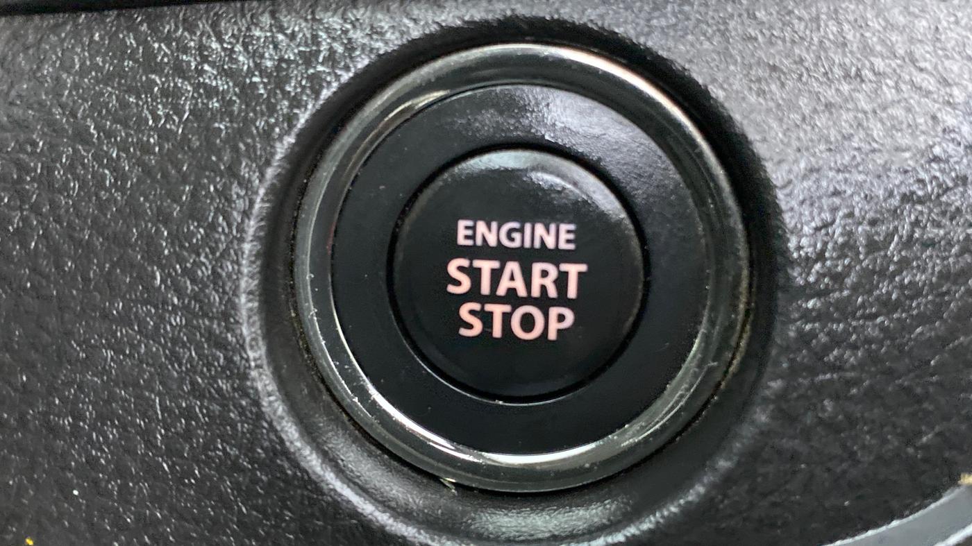 2014 Maruti Swift ZXI D, Petrol, Manual, 82,122 km, Keyless Start/ Stop Button