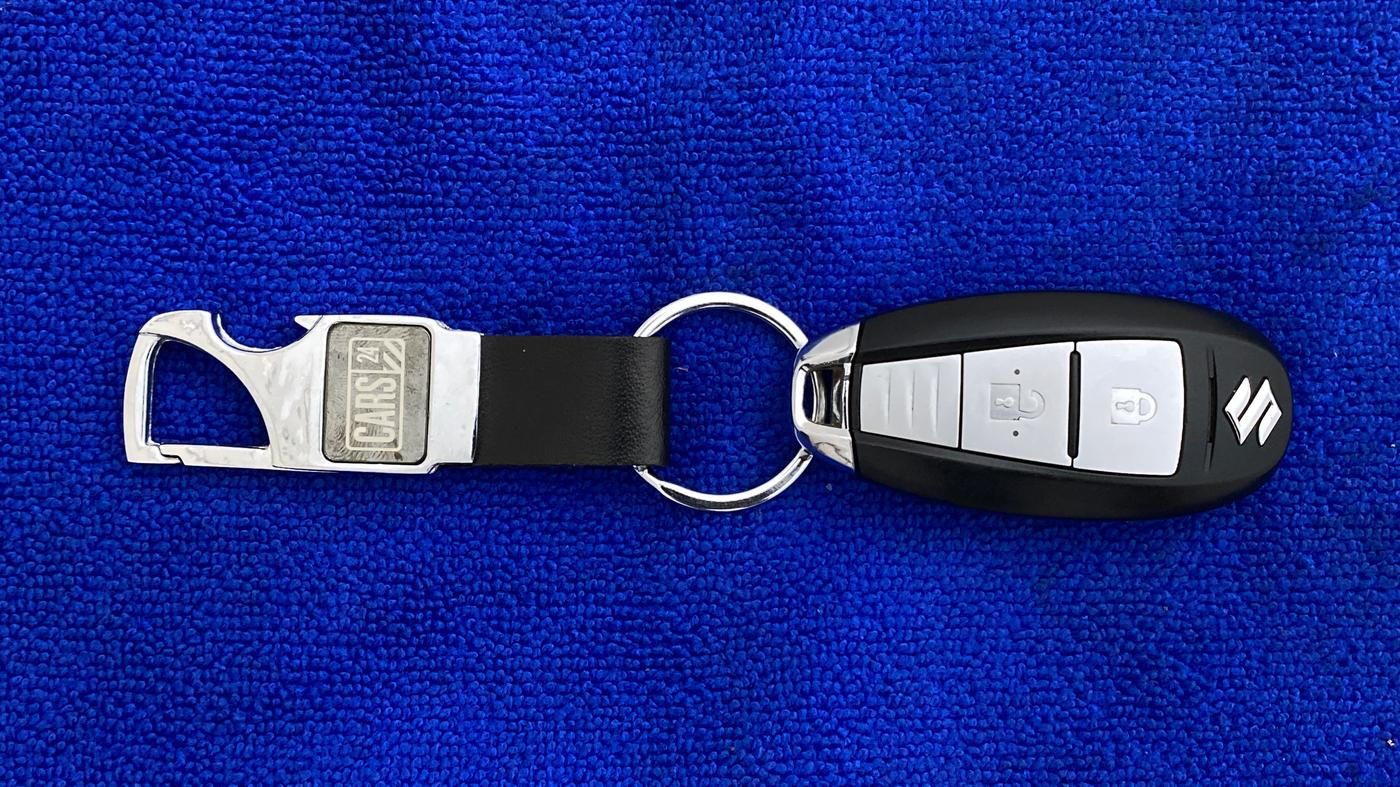 2014 Maruti Swift ZXI D, Petrol, Manual, 82,122 km, Key Close Up