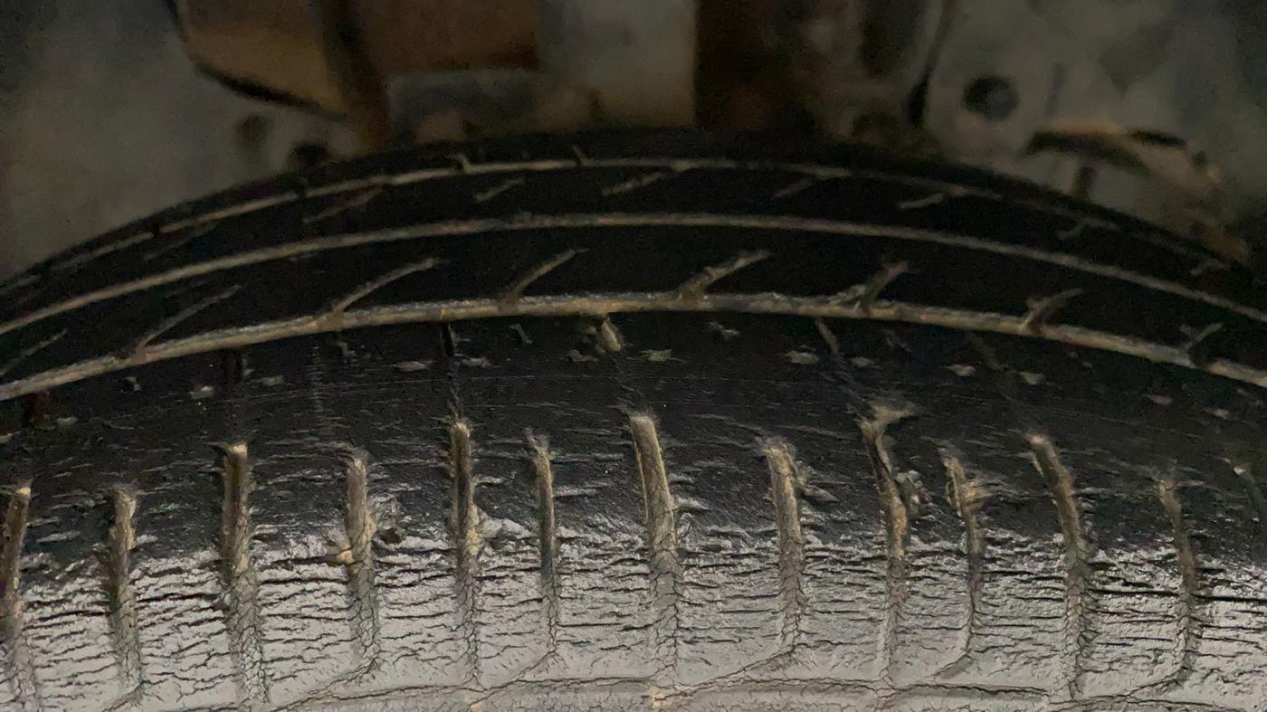 2017 Tata Tiago XE PETROL, Petrol, Manual, 38,063 km, Right Front Tyre Tread