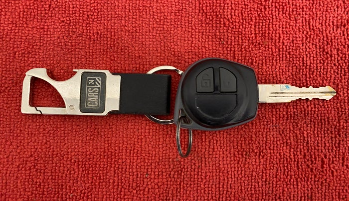 2013 Maruti Swift Dzire VXI, CNG, Manual, 89,681 km, Key Close Up