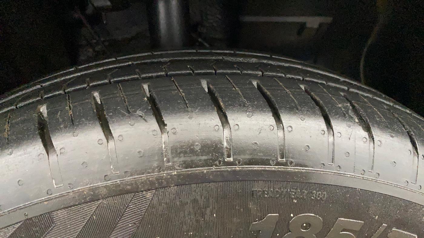 2023 Tata PUNCH ADVENTURE MT, Petrol, Manual, 4,310 km, Right Front Tyre Tread