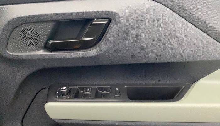 2023 Tata PUNCH ADVENTURE MT, Petrol, Manual, 4,310 km, Driver Side Door Panels Control