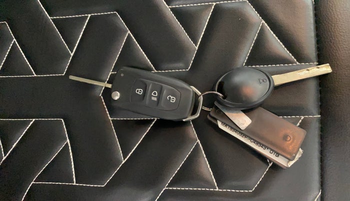 2023 Tata PUNCH ADVENTURE MT, Petrol, Manual, 4,310 km, Key Close Up