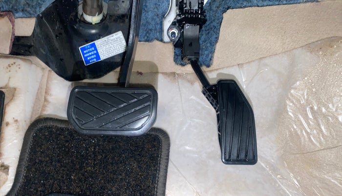 2017 Maruti Dzire ZXI AMT, Petrol, Automatic, 15,320 km, Pedals