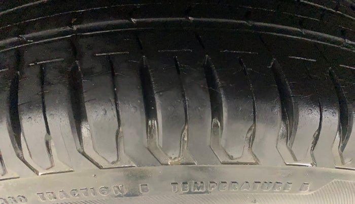 2017 Maruti Dzire ZXI AMT, Petrol, Automatic, 15,320 km, Right Rear Tyre Tread