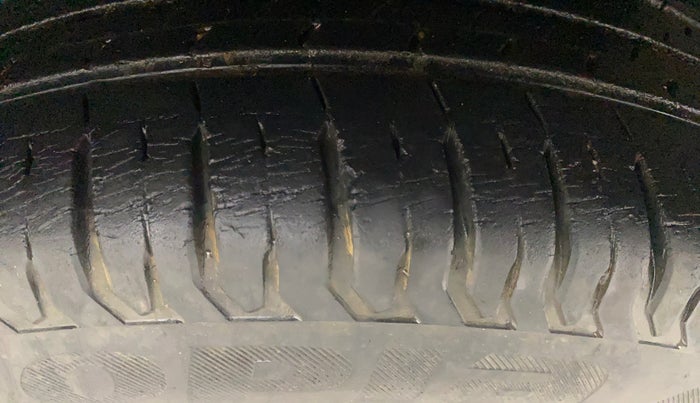 2017 Maruti Dzire ZXI AMT, Petrol, Automatic, 15,320 km, Left Rear Tyre Tread