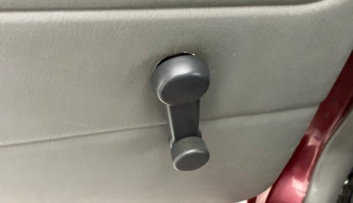 2012 Maruti Alto K10 VXI P, Petrol, Manual, 52,535 km, Left rear window switch / handle - Minor damage