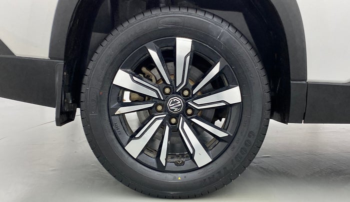 2020 MG HECTOR SHARP DCT PETROL, Petrol, Automatic, 23,303 km, Right Rear Wheel