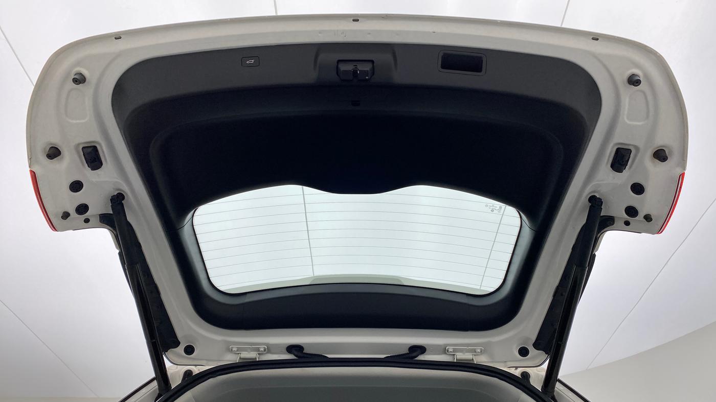 2020 MG HECTOR SHARP DCT PETROL, Petrol, Automatic, 23,303 km, Boot Door Open