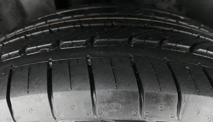 2020 MG HECTOR SHARP DCT PETROL, Petrol, Automatic, 23,303 km, Right Rear Tyre Tread