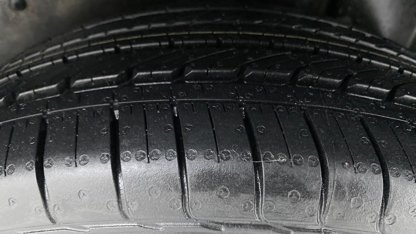 2020 MG HECTOR SHARP DCT PETROL, Petrol, Automatic, 23,303 km, Left Rear Tyre Tread