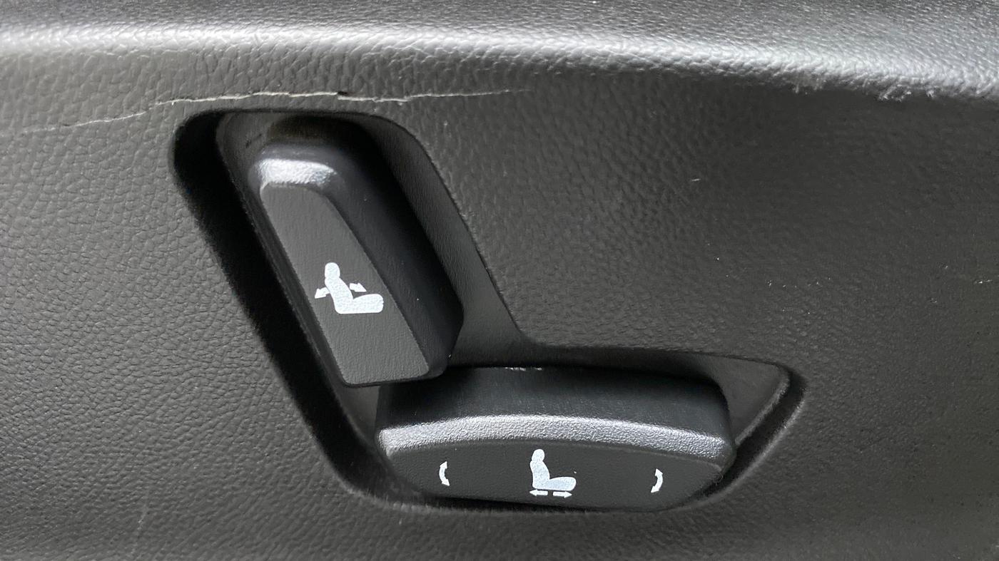 2020 MG HECTOR SHARP DCT PETROL, Petrol, Automatic, 23,303 km, Electrically Adjustable Driver's Seat