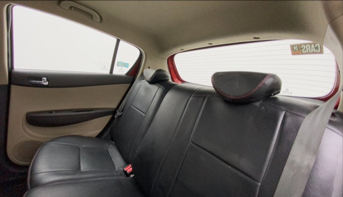 2013 Hyundai i20 SPORTZ 1.2, Petrol, Manual, 74,425 km, Right Side Rear Door Cabin