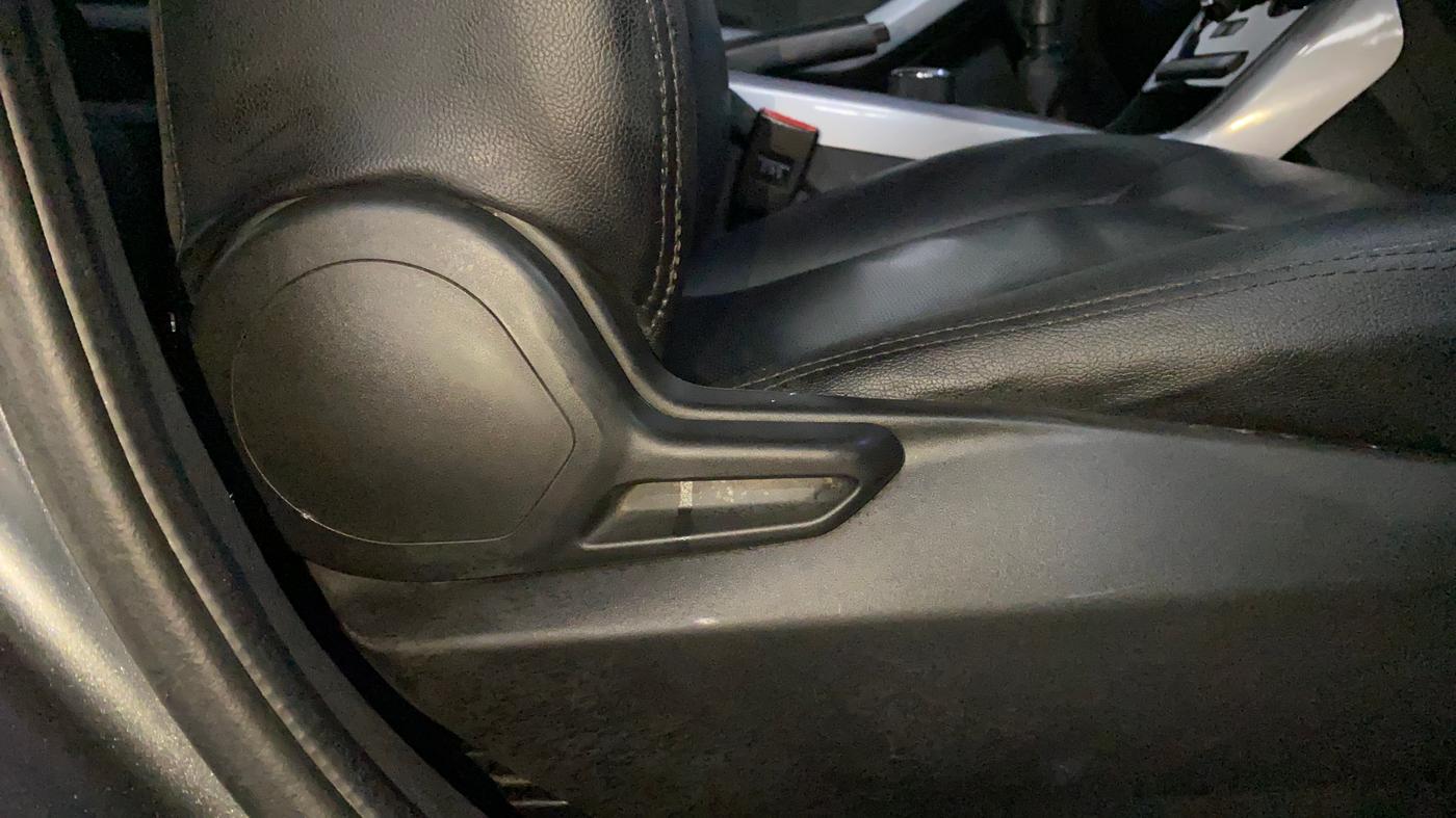 2021 Tata NEXON XM PETROL, Petrol, Manual, 80,425 km, Driver Side Adjustment Panel