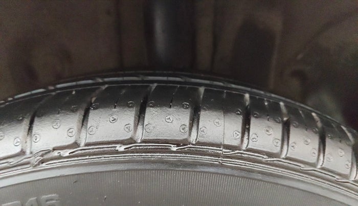 2015 Hyundai Elite i20 ASTA 1.2, Petrol, Manual, 70,260 km, Left Rear Tyre Tread