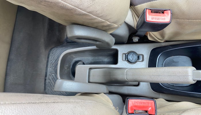 2012 Hyundai i10 MAGNA 1.1, CNG, Manual, 43,171 km, Driver Side Adjustment Panel