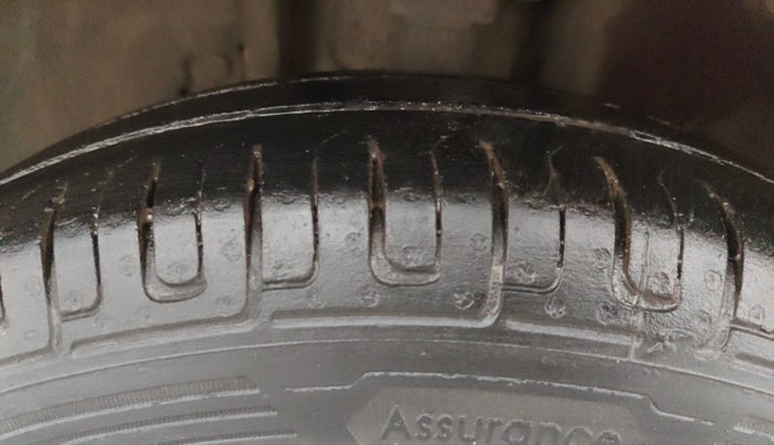 2019 Renault Kwid RXT 0.8 (O), Petrol, Manual, 93,218 km, Left Front Tyre Tread