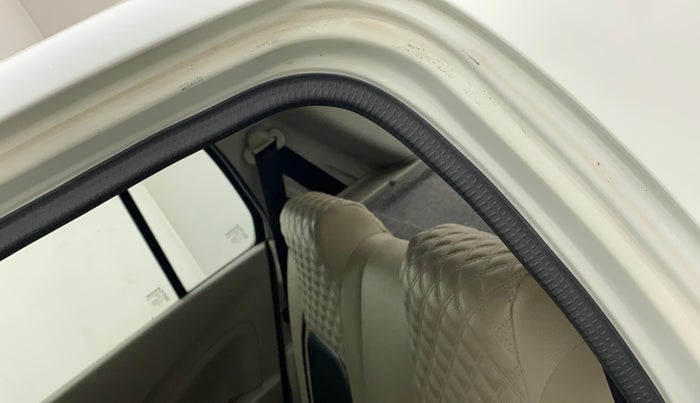 2016 Maruti Celerio VXI, Petrol, Manual, 46,987 km, Left C pillar - Minor scratches