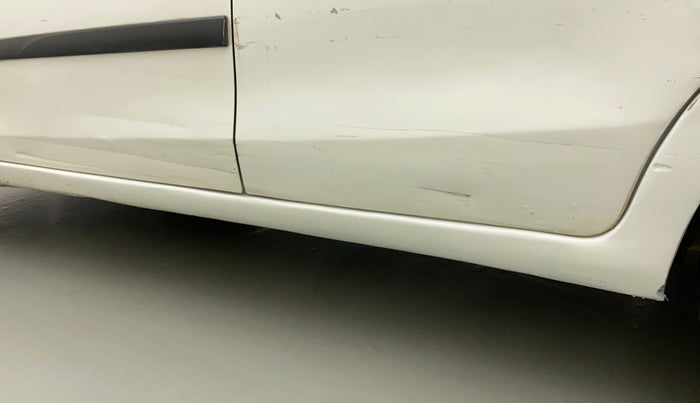 2016 Maruti Celerio VXI, Petrol, Manual, 46,987 km, Left running board - Minor scratches