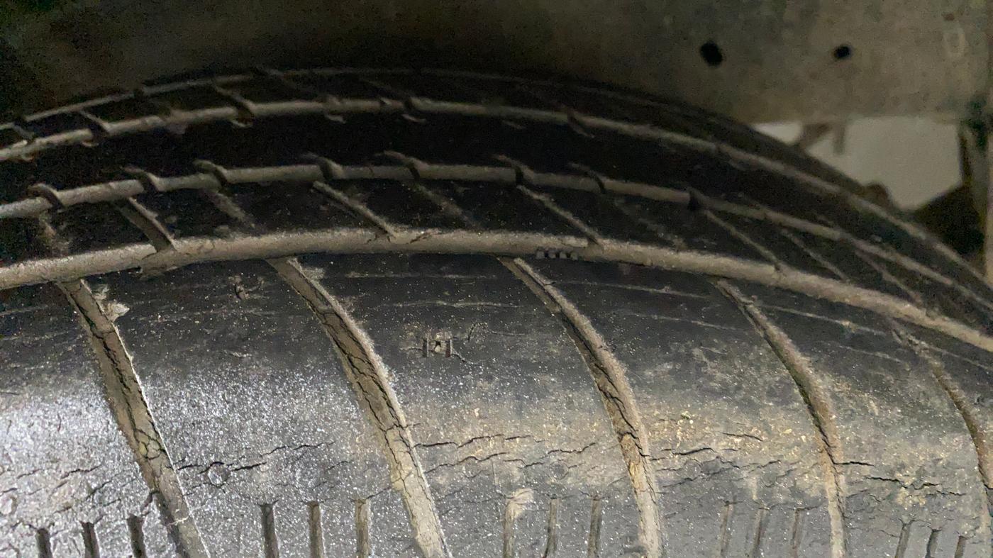 2016 Maruti Celerio VXI, Petrol, Manual, 46,987 km, Right Rear Tyre Tread