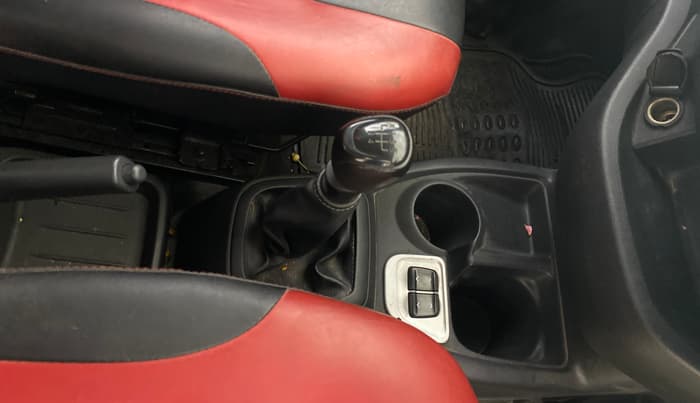 2019 Datsun Redi Go S 1.0, Petrol, Manual, 39,169 km, Gear Lever