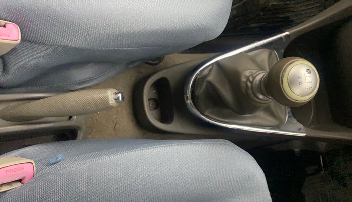 2013 Toyota Etios VD, Diesel, Manual, 72,619 km, Gear Lever