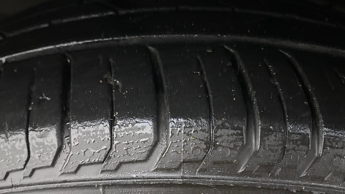 2017 Skoda Rapid Style 1.5 TDI AT, Diesel, Automatic, 75,707 km, Left Front Tyre Tread