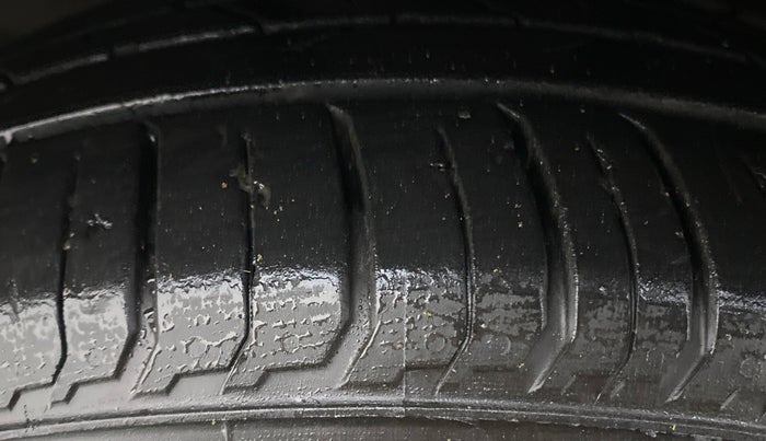 2017 Skoda Rapid Style 1.5 TDI AT, Diesel, Automatic, 75,707 km, Left Front Tyre Tread