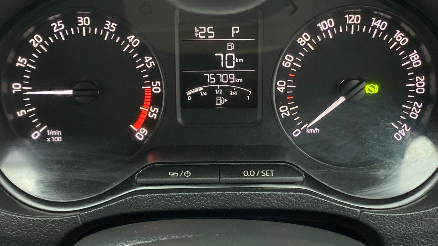 2017 Skoda Rapid Style 1.5 TDI AT, Diesel, Automatic, 75,707 km, Odometer Image
