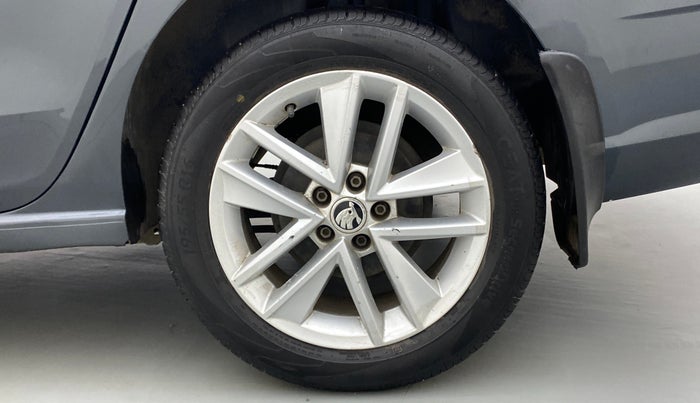 2017 Skoda Rapid Style 1.5 TDI AT, Diesel, Automatic, 75,707 km, Left Rear Wheel