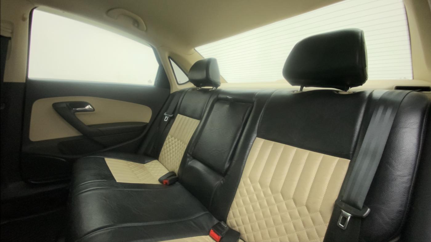 2017 Skoda Rapid Style 1.5 TDI AT, Diesel, Automatic, 75,707 km, Right Side Rear Door Cabin