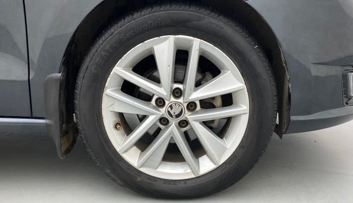 2017 Skoda Rapid Style 1.5 TDI AT, Diesel, Automatic, 75,707 km, Right Front Wheel