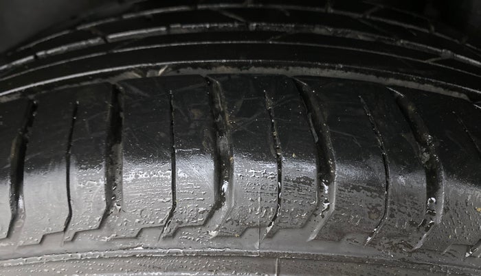 2017 Skoda Rapid Style 1.5 TDI AT, Diesel, Automatic, 75,707 km, Left Rear Tyre Tread
