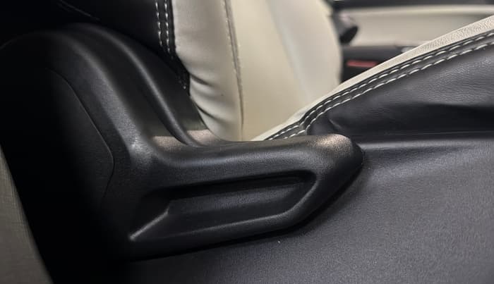 2024 Tata Curvv Pure Plus S 1.5 Diesel 6MT, Diesel, Manual, 56,187 km, Driver Side Adjustment Panel