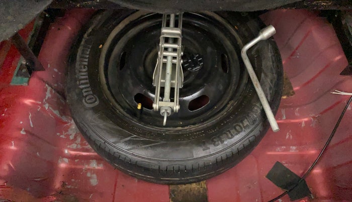 2018 Renault Kwid RXL, CNG, Manual, 40,957 km, Spare Tyre