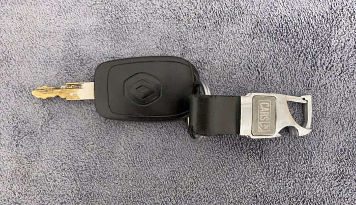 2018 Renault Kwid RXL, CNG, Manual, 40,957 km, Key Close Up