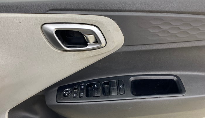 2021 Hyundai GRAND I10 NIOS ASTA AMT 1.2 KAPPA VTVT, Petrol, Automatic, 79,402 km, Driver Side Door Panels Control