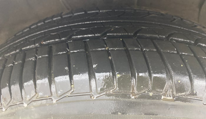 2021 Hyundai GRAND I10 NIOS ASTA AMT 1.2 KAPPA VTVT, Petrol, Automatic, 79,402 km, Right Front Tyre Tread