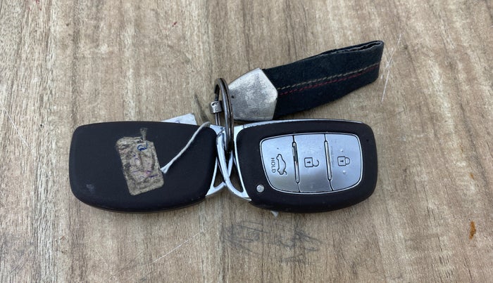 2021 Hyundai GRAND I10 NIOS ASTA AMT 1.2 KAPPA VTVT, Petrol, Automatic, 79,402 km, Key Close Up