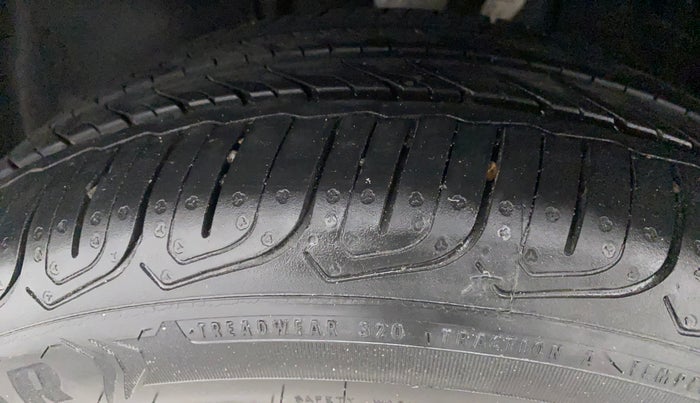 2023 Tata ALTROZ XZ PETROL, Petrol, Manual, 1,952 km, Left Front Tyre Tread