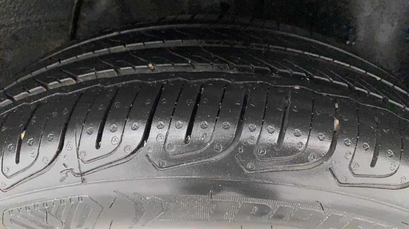 2023 Tata ALTROZ XZ PETROL, Petrol, Manual, 1,952 km, Left Rear Tyre Tread