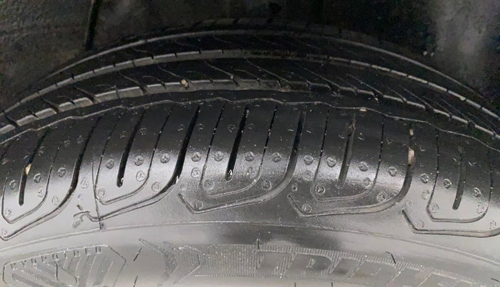 2023 Tata ALTROZ XZ PETROL, Petrol, Manual, 1,952 km, Left Rear Tyre Tread