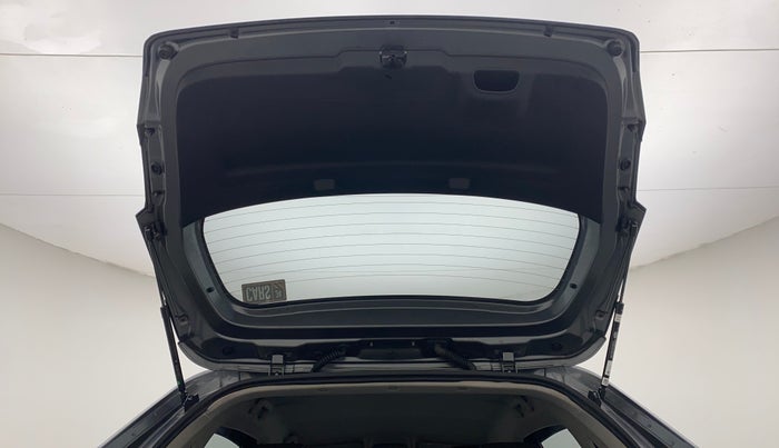 2023 Tata ALTROZ XZ PETROL, Petrol, Manual, 1,952 km, Boot Door Open