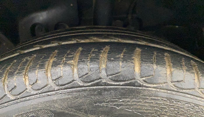 2016 Ford Ecosport TITANIUM 1.5L PETROL, Petrol, Manual, 39,068 km, Left Front Tyre Tread