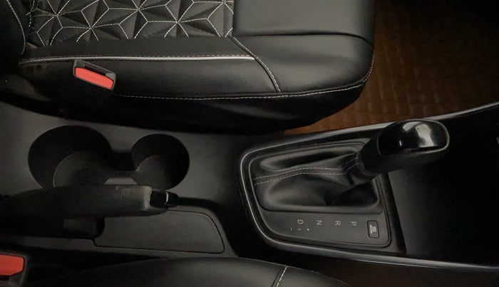 2021 Hyundai NEW I20 SPORTZ 1.2 AT, Petrol, Automatic, 60,500 km, Gear Lever