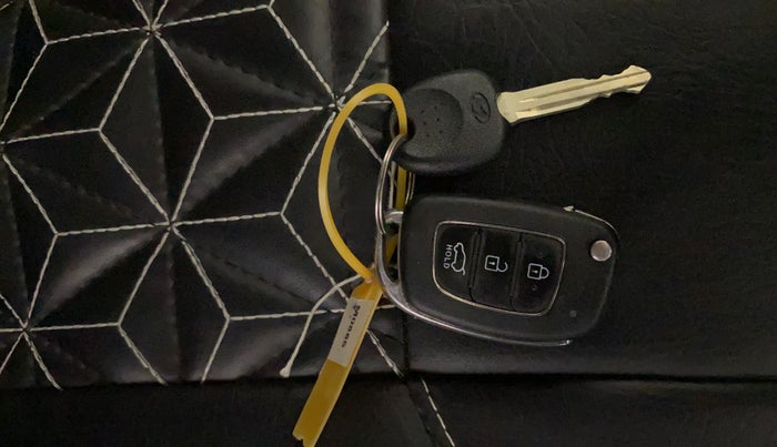 2021 Hyundai NEW I20 SPORTZ 1.2 AT, Petrol, Automatic, 60,500 km, Key Close Up