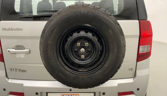 2016 Mahindra TUV300 T8, Diesel, Manual, 25,700 km, Spare Tyre