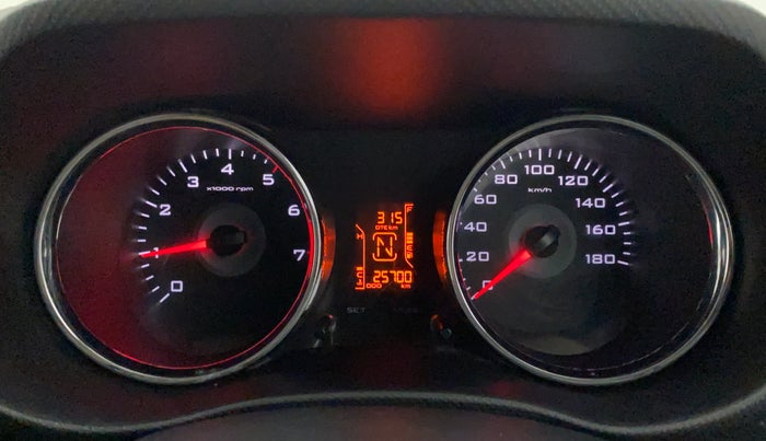 2016 Mahindra TUV300 T8, Diesel, Manual, 25,700 km, Odometer Image