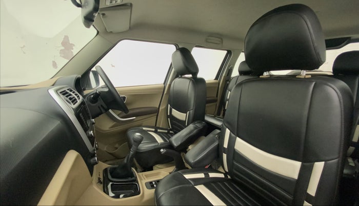 2016 Mahindra TUV300 T8, Diesel, Manual, 25,700 km, Right Side Front Door Cabin